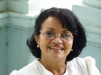 1 diputada