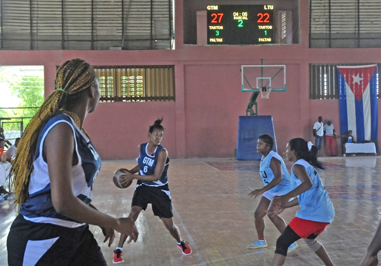 baloncesto gtmo tunas