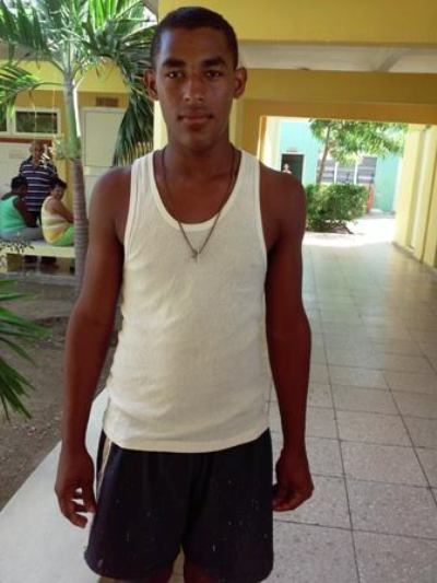 estudiante escuela especial caimanera