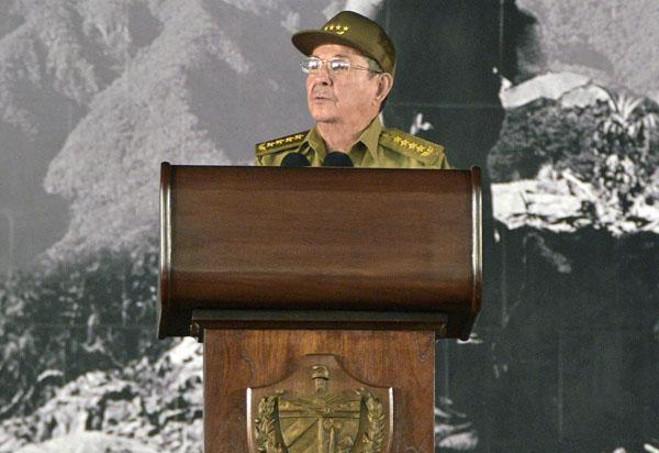 raul homenaje stgo fidel