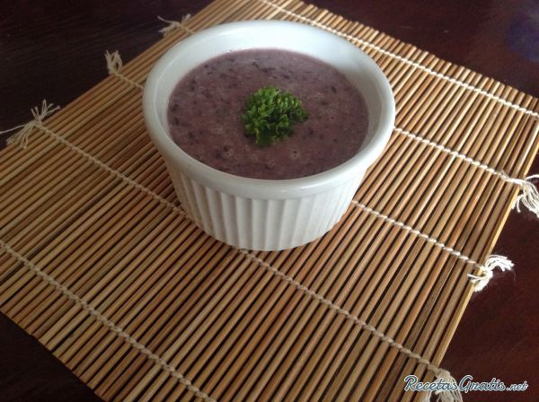 Hummus de frijoles negros 7