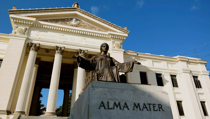0225 alma máter