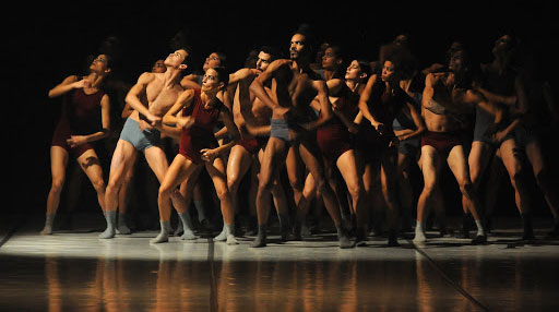 0408 Danza