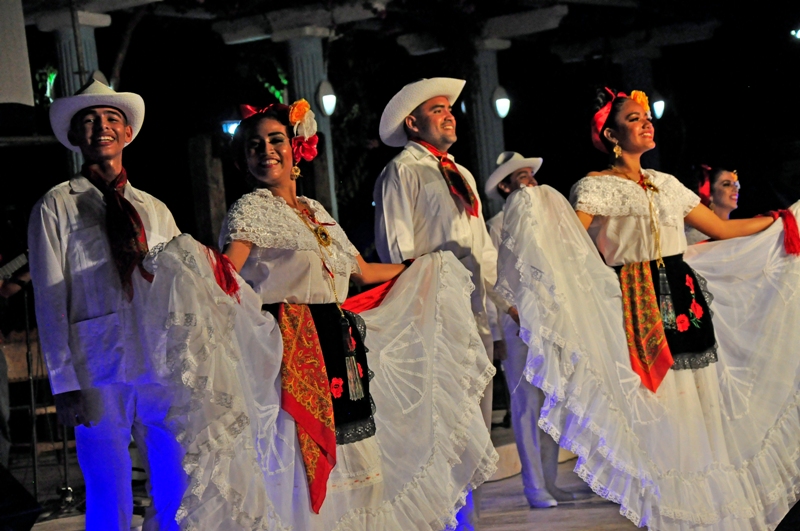 2 Danza mexicana
