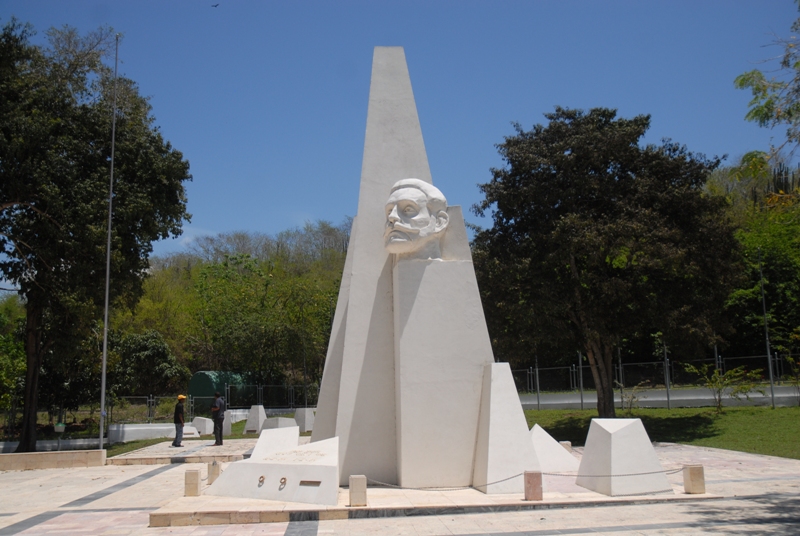 Mausoleo Confianza
