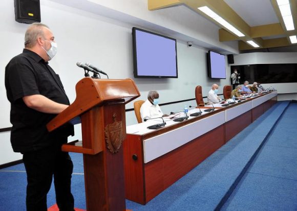 Reunión Buró Político 580x413