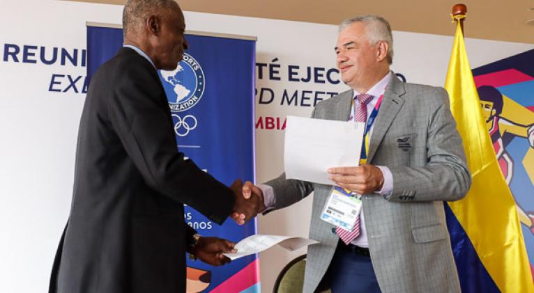 firman historico acuerdo comites olimpicos de cuba y colombia