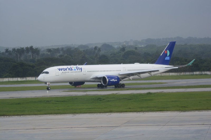 2209 Worldfly aerolinea