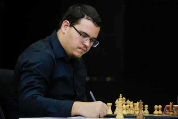 23 Élite Luis Quesada 01