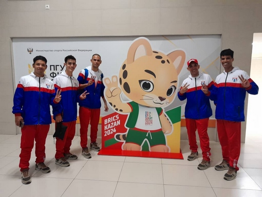 24 J BRICS Equipo Whusu en Kazán