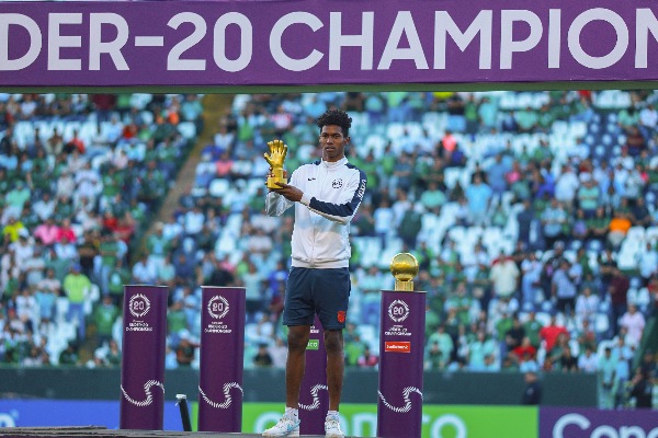 24 Yurdy Guante de Oro 1