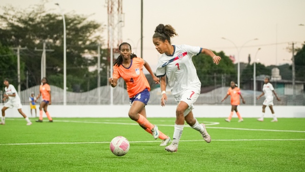26 Fem Sub 17 Yaiselis López vs Anguila