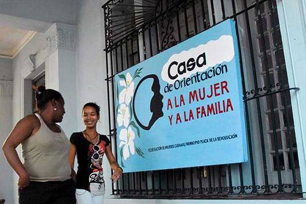 3003 casa orientacion mujer familias