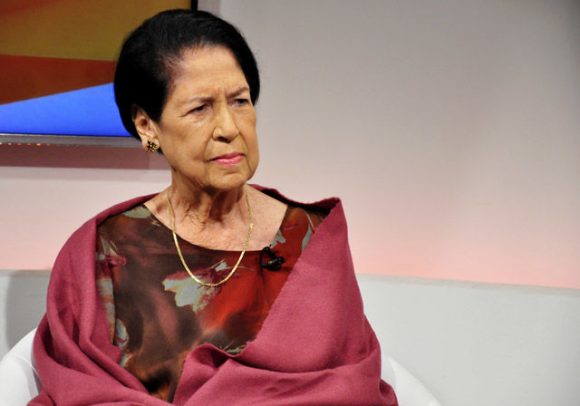 Asela de los Santos 580x406