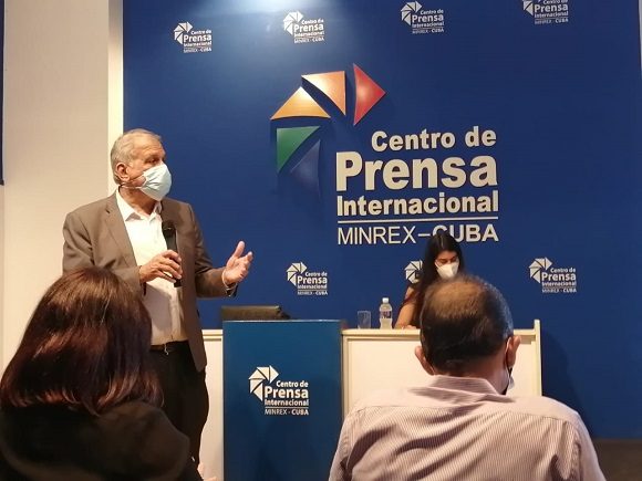 Conferencia de prensa ataques sonicos 580x435