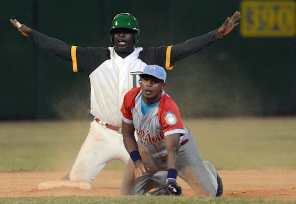 1Beisbol-Final-CA-vs-PR-03