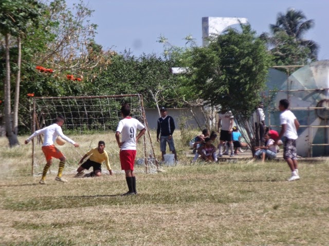 FUTBOL PROVINCIAL. 180