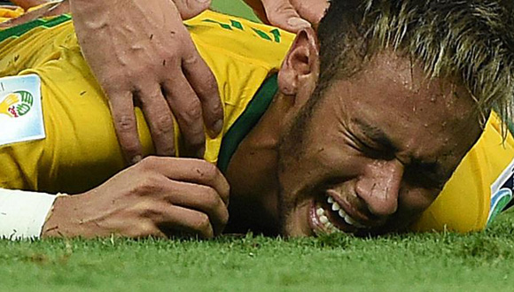 Neymar-en-el-suelo