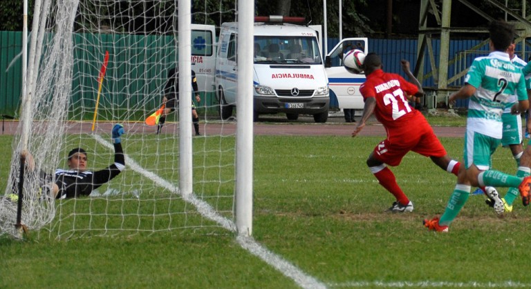 cabezaso victoria futbol