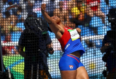 denia caballero bronce