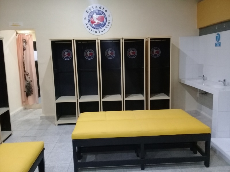 estadio Van Troi 4