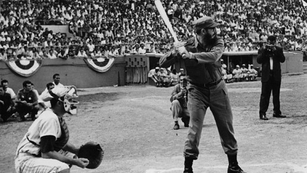 fidel practicando beisbol1