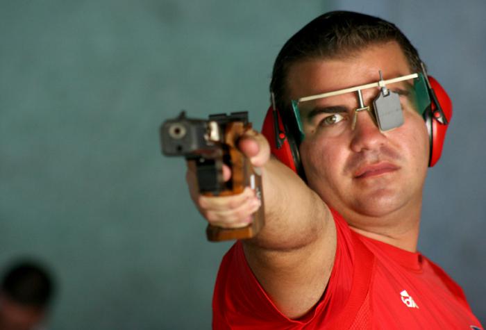 leuris pupo tiro