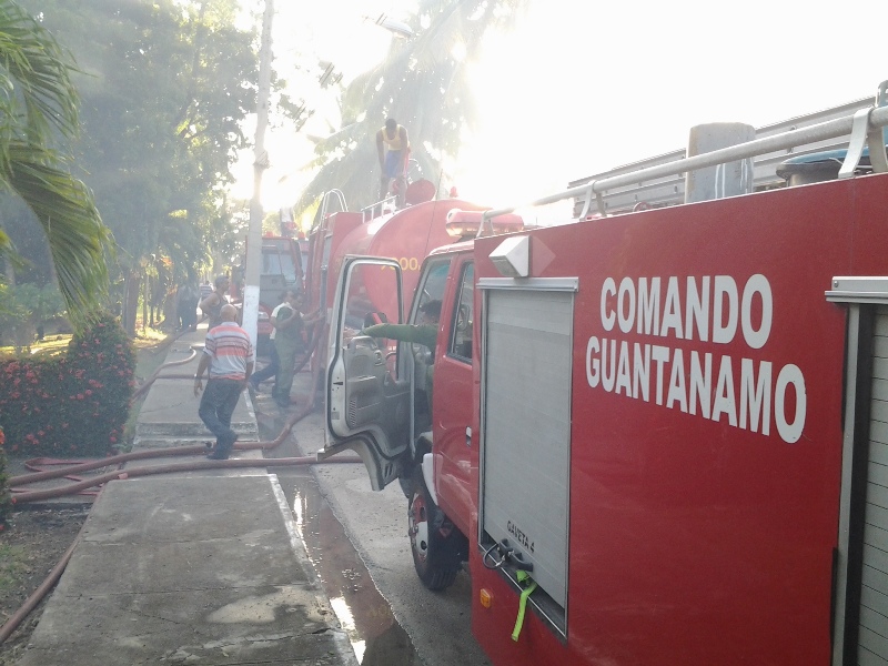 1incendio escuela del Partido 4