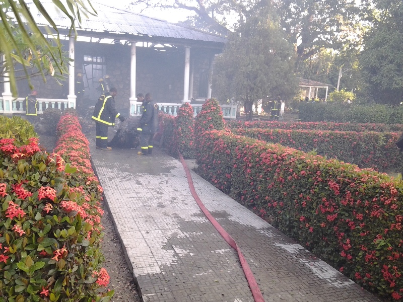 1incendio escuela del Partido 5