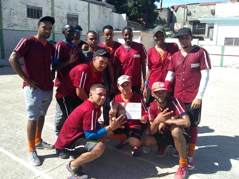 béisbol five
