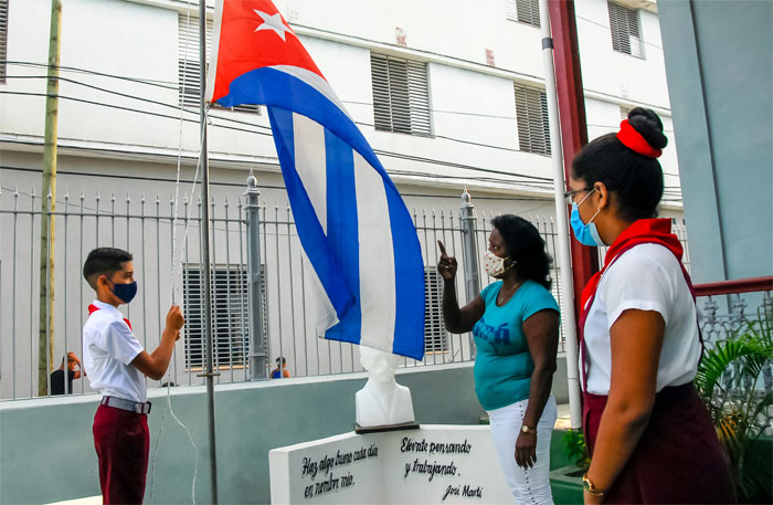 feliz jornada educadores guantanameros 002