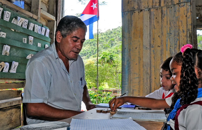 feliz jornada educadores guantanameros 006