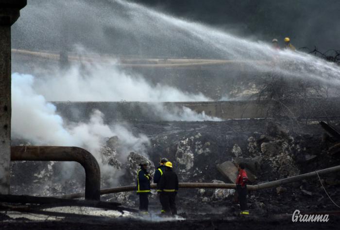 incendio en zona industrial de Matanzas 12