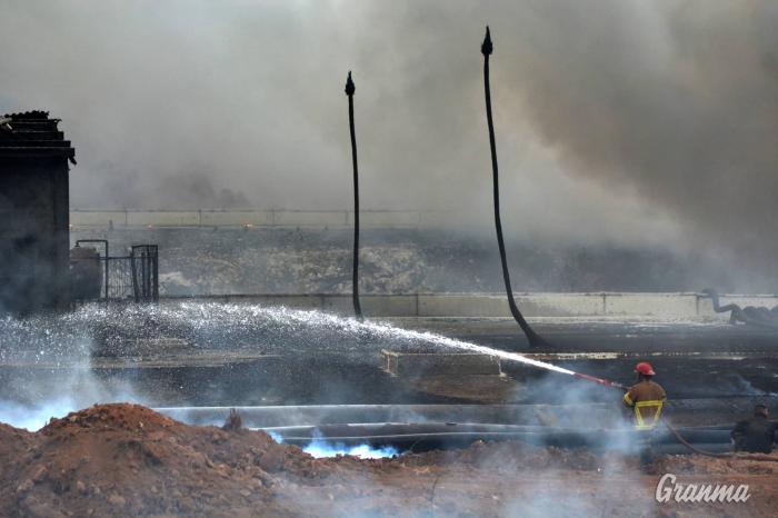 incendio en zona industrial de Matanzas 7