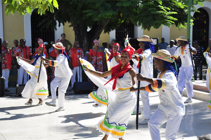 Bajo la ceiba Guantánamo 3
