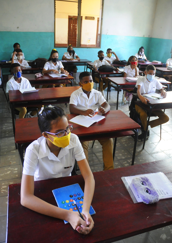 Guantánamo reanuda curso escolar 9