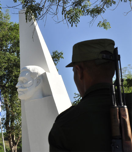 mausoleo la confianza guantánamo