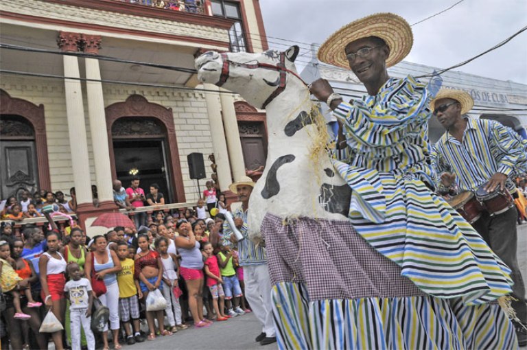 carnaval infantil gtmo2015-2