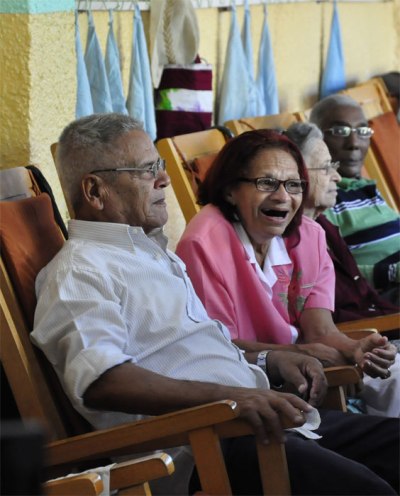anciana 102 años fiesta