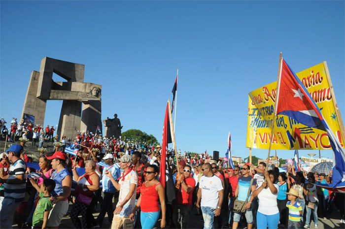 desfile primero mayo9