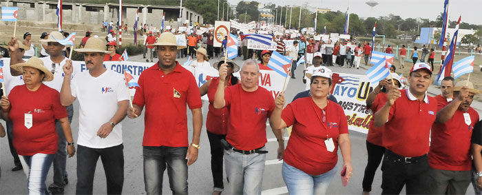 guantanamo desfile 1mayo2