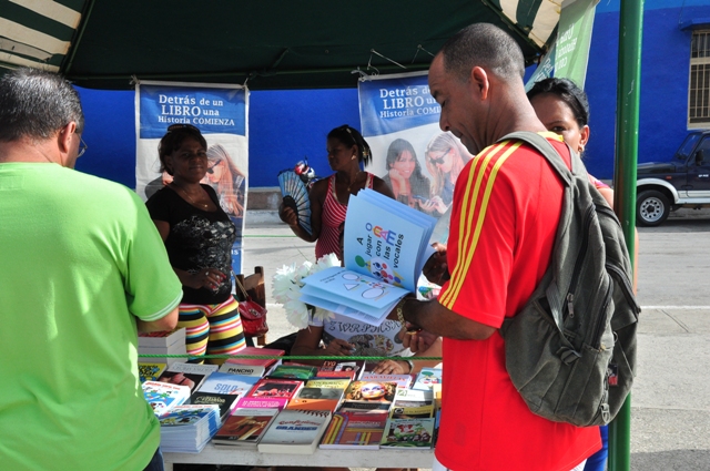 2 venta de libros verano2015 Guantánamo