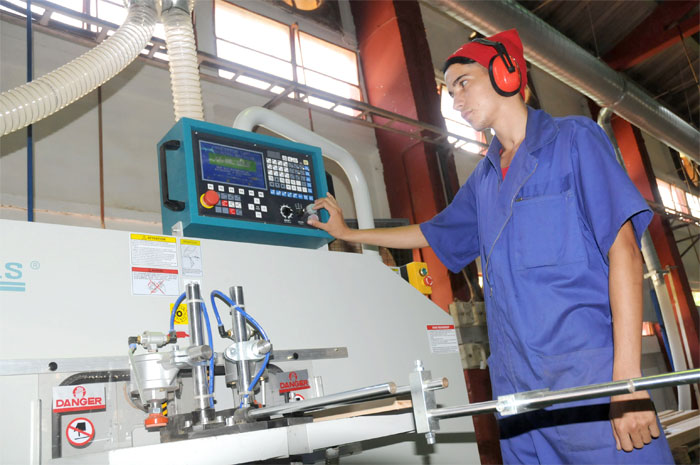 jovenes mueble imperio9