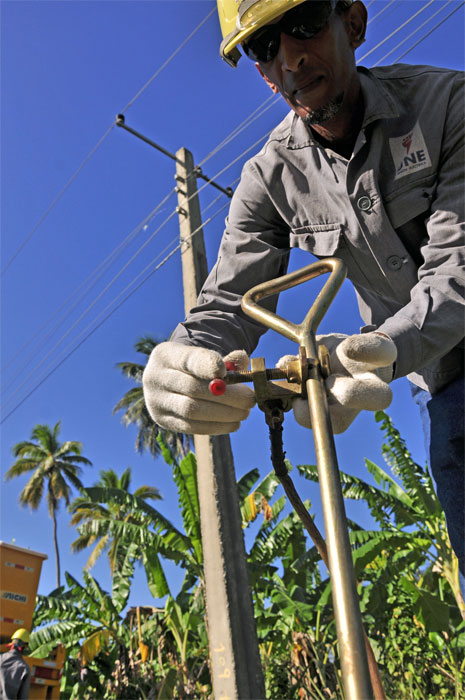 linieros empresa electrica9