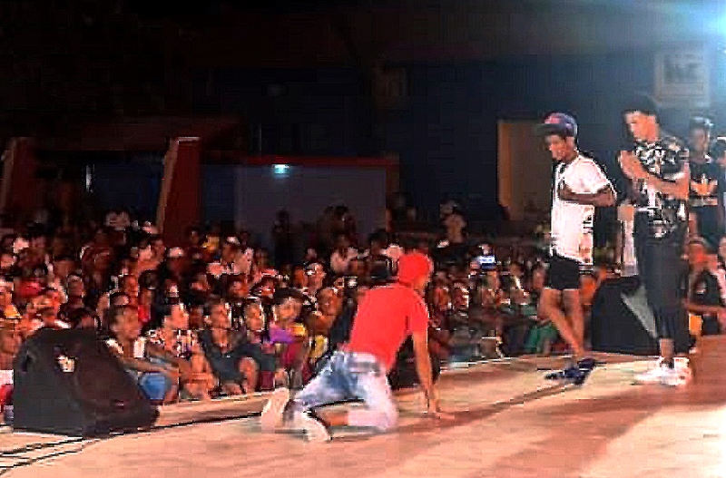 Baile Plaza