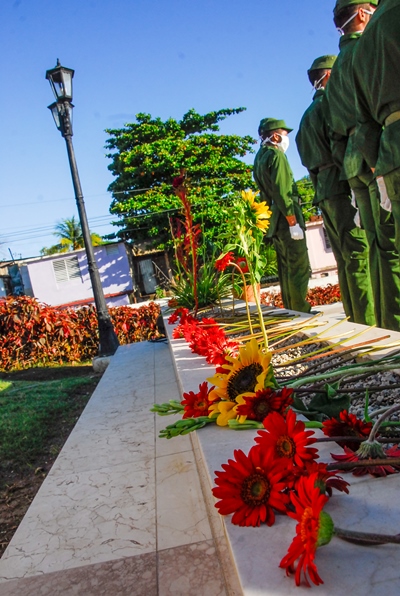 homenaje a los mártires en Guantánamo 18