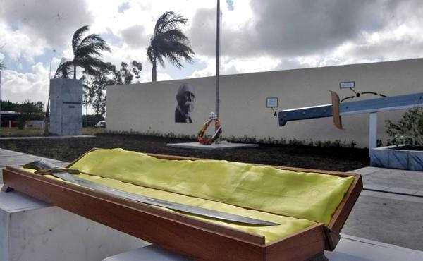 machete maximo gomez ciego avila ejercito invasor foto osvaldo gutierrez