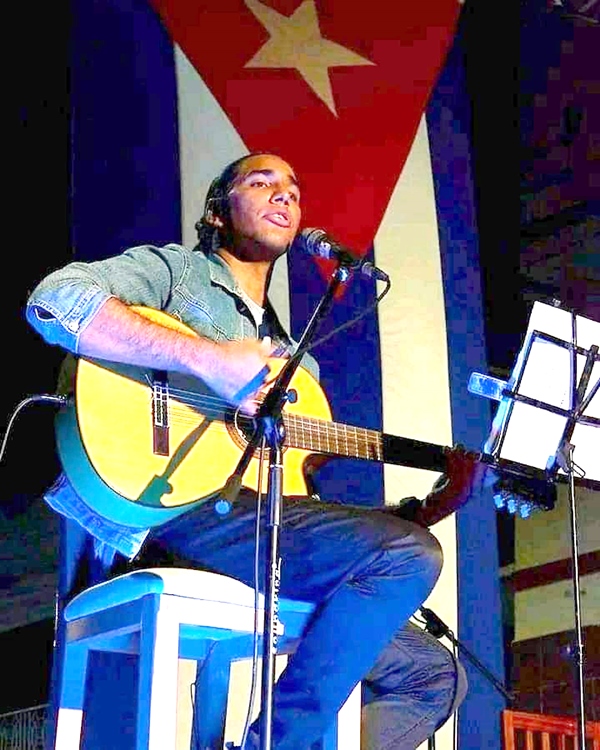 Javier Zaldívar ok