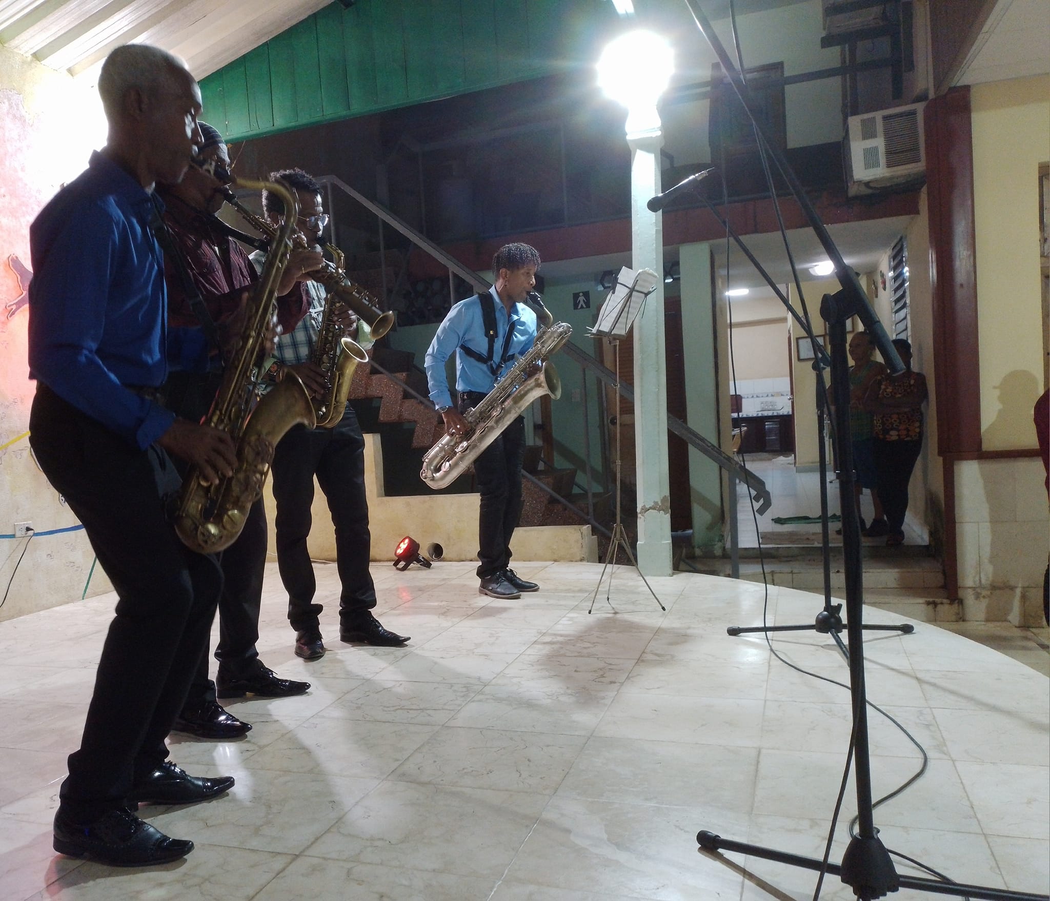 distincion hermandad lescay7