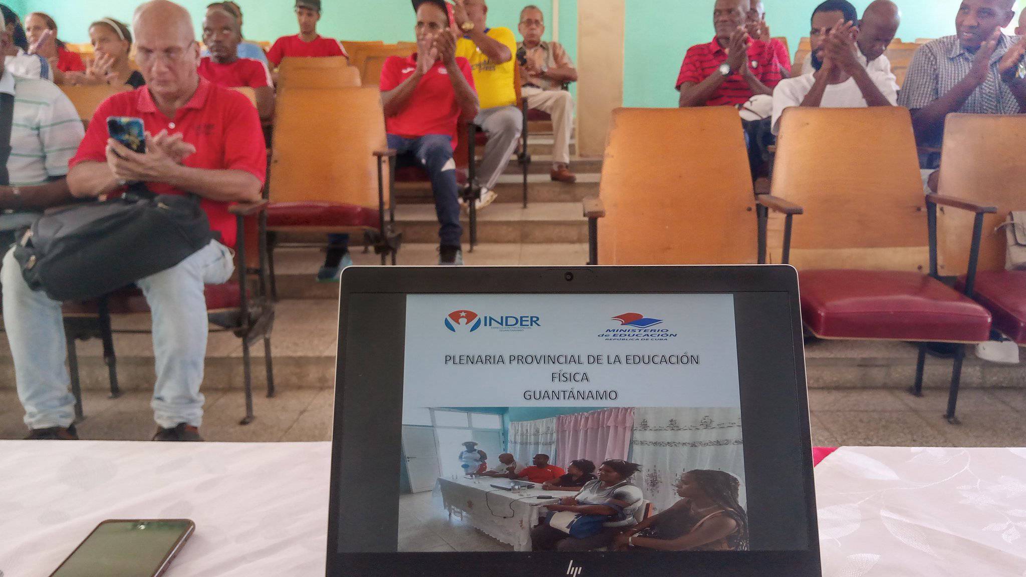 plenaria educacion fisica2